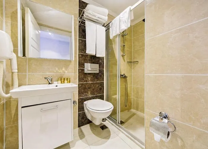 Grand Juno Beach Hotel מלון אלאניה