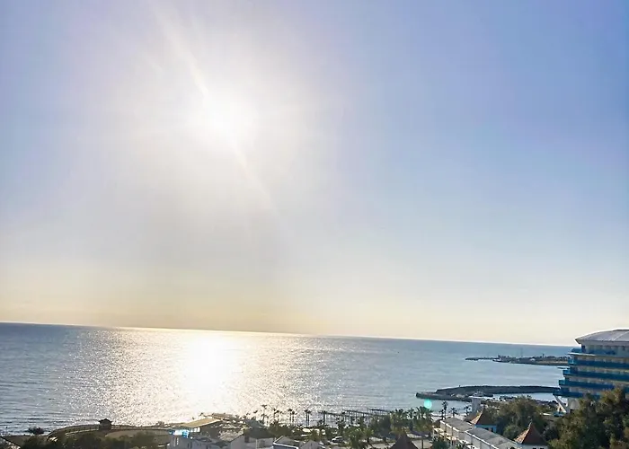 Grand Juno Beach Hotel אלאניה