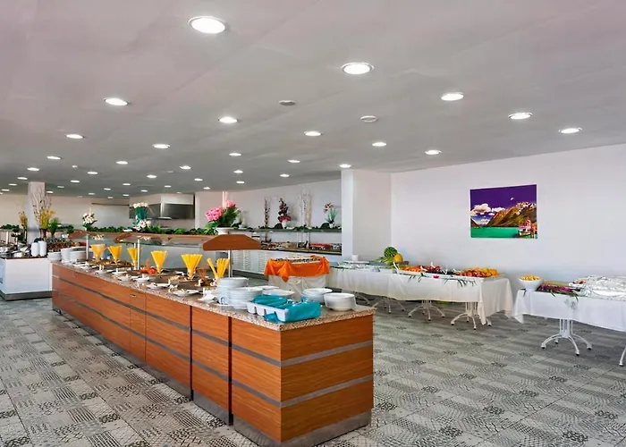 Grand Juno Beach Hotel אלאניה