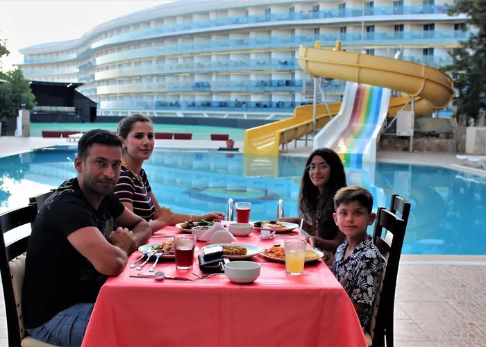 Grand Juno Beach Hotel מלון אלאניה