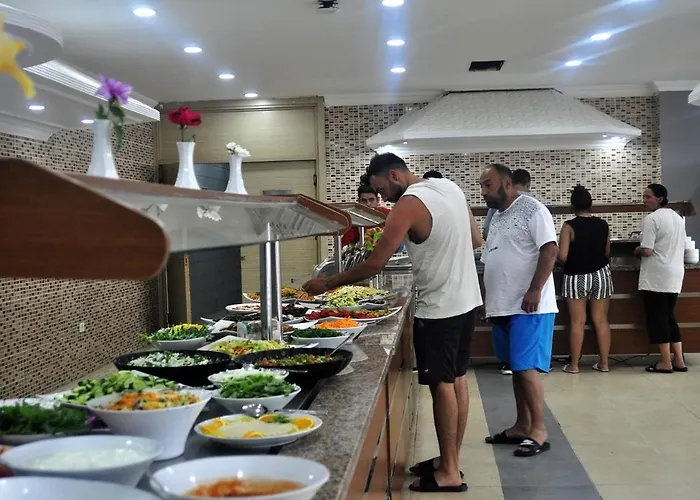 מלון Grand Juno Beach Hotel אלאניה