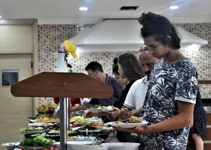 Grand Juno Beach Hotel מלון אלאניה