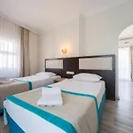 Grand Juno Beach Hotel Hotel